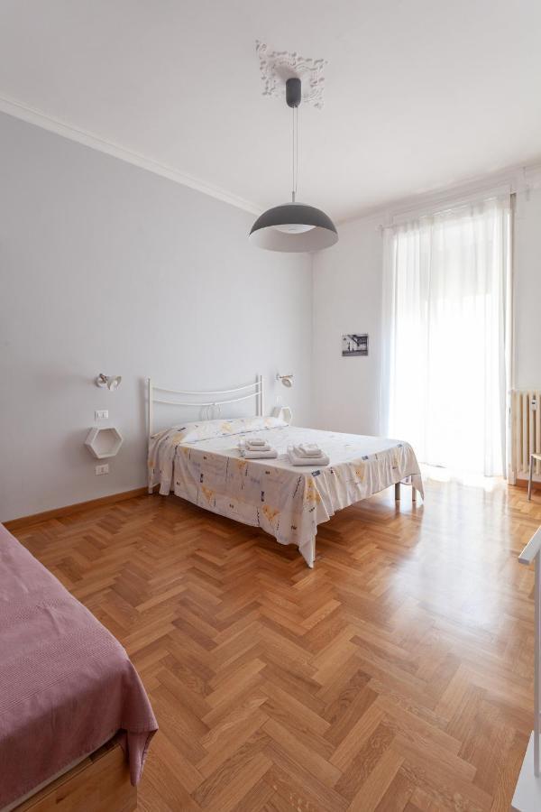 Il Melograno Holiday House โรม ภายนอก รูปภาพ