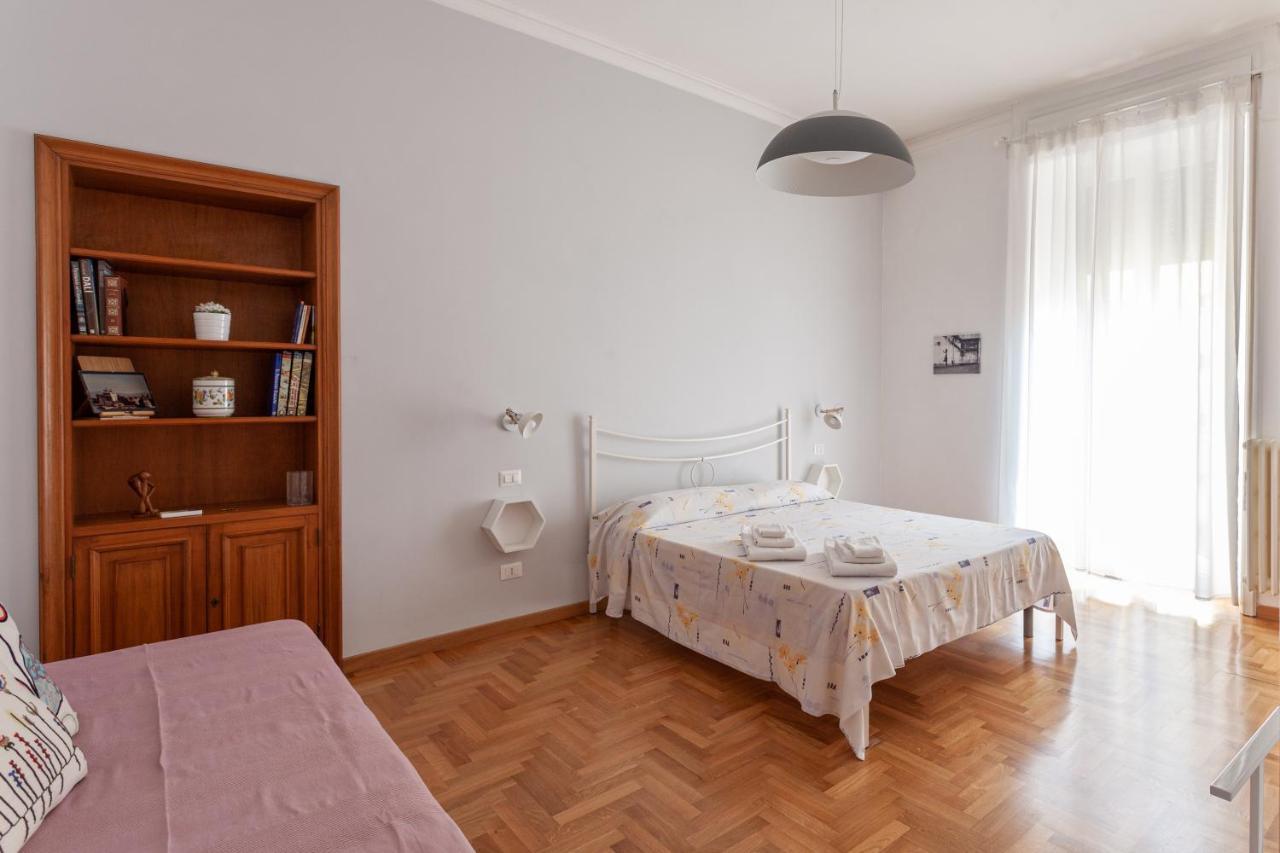 Il Melograno Holiday House โรม ภายนอก รูปภาพ